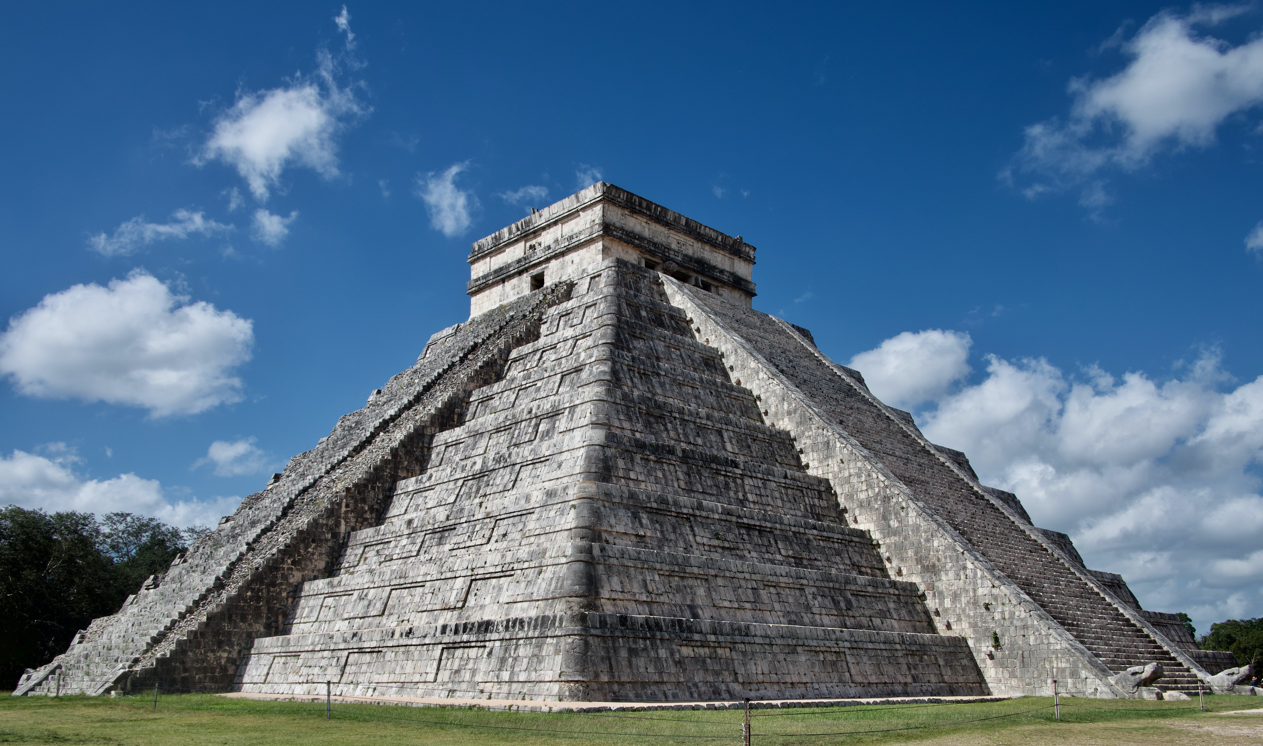 mayan ruins image