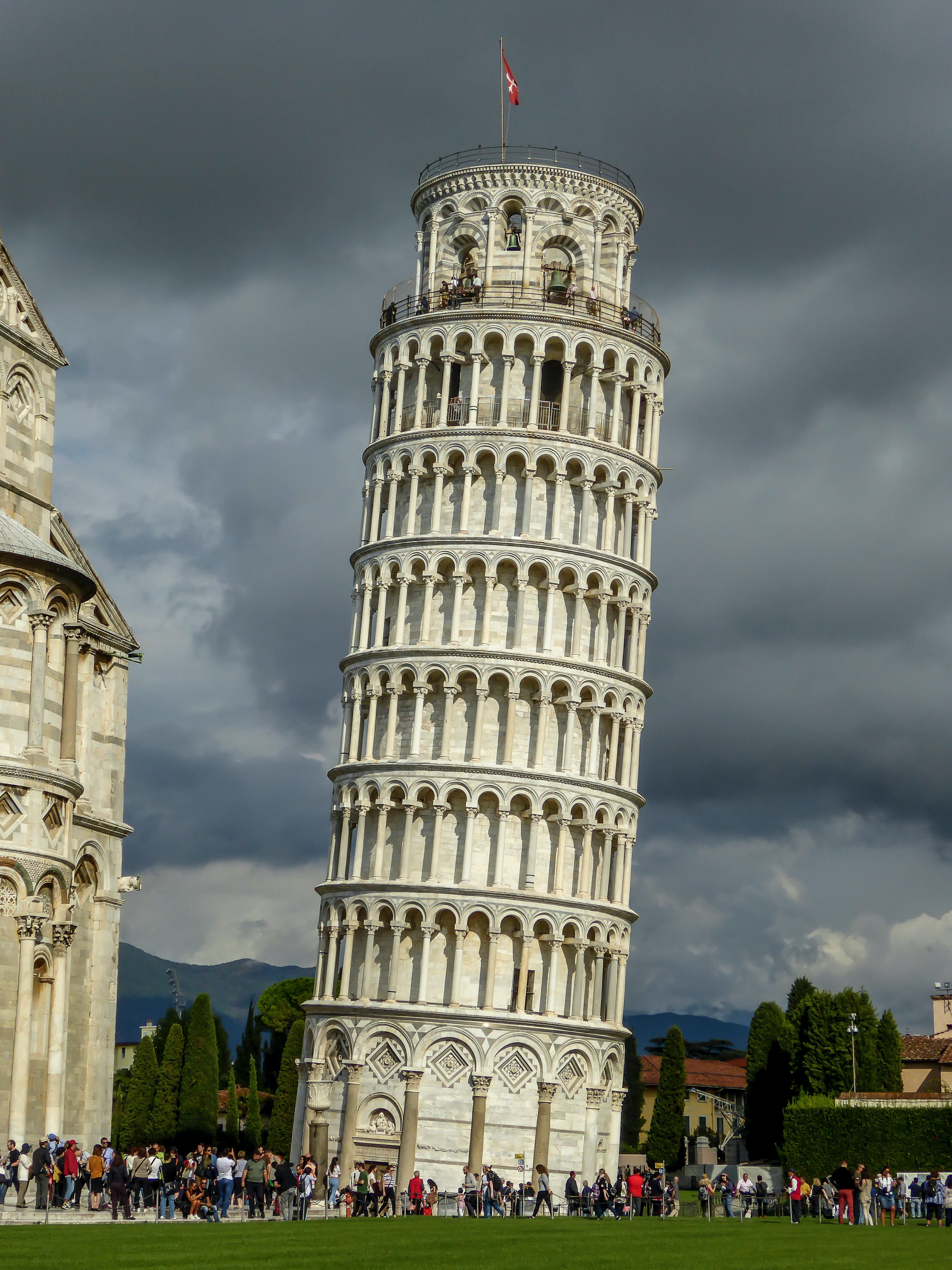 leaning tower of pisa image